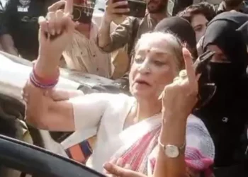 According to reports, police in Karachi’s South district took into custody eight women, including leaders of the Aurat March and the transgender community, as they arrived at the press club to hold a press conference.